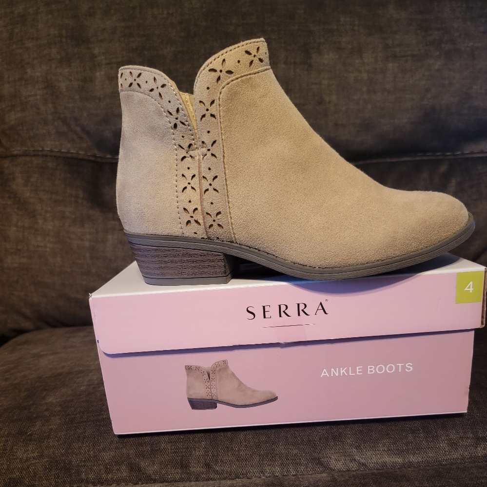 Women's ankle boots